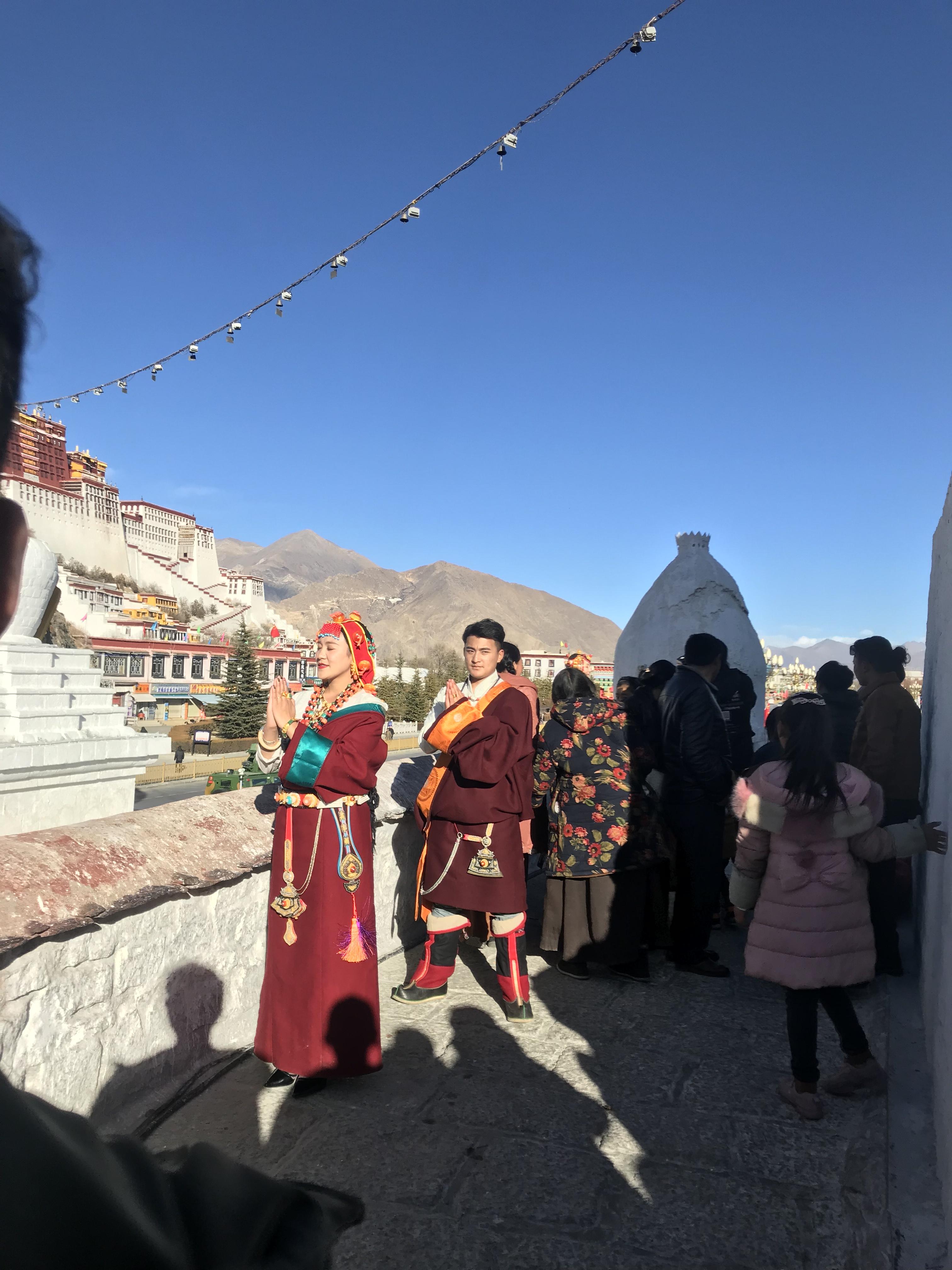 西藏盛情邀约，尊敬领导与朋友共鉴高原风采